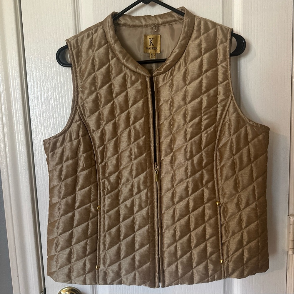 Kasper Women’s Chic Gold Quilted Vest Large